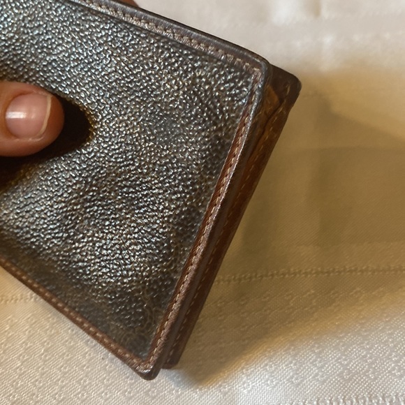 Vintage Celine Wallet color transfer scratches inside minimal rubs - Picture 6 of 14